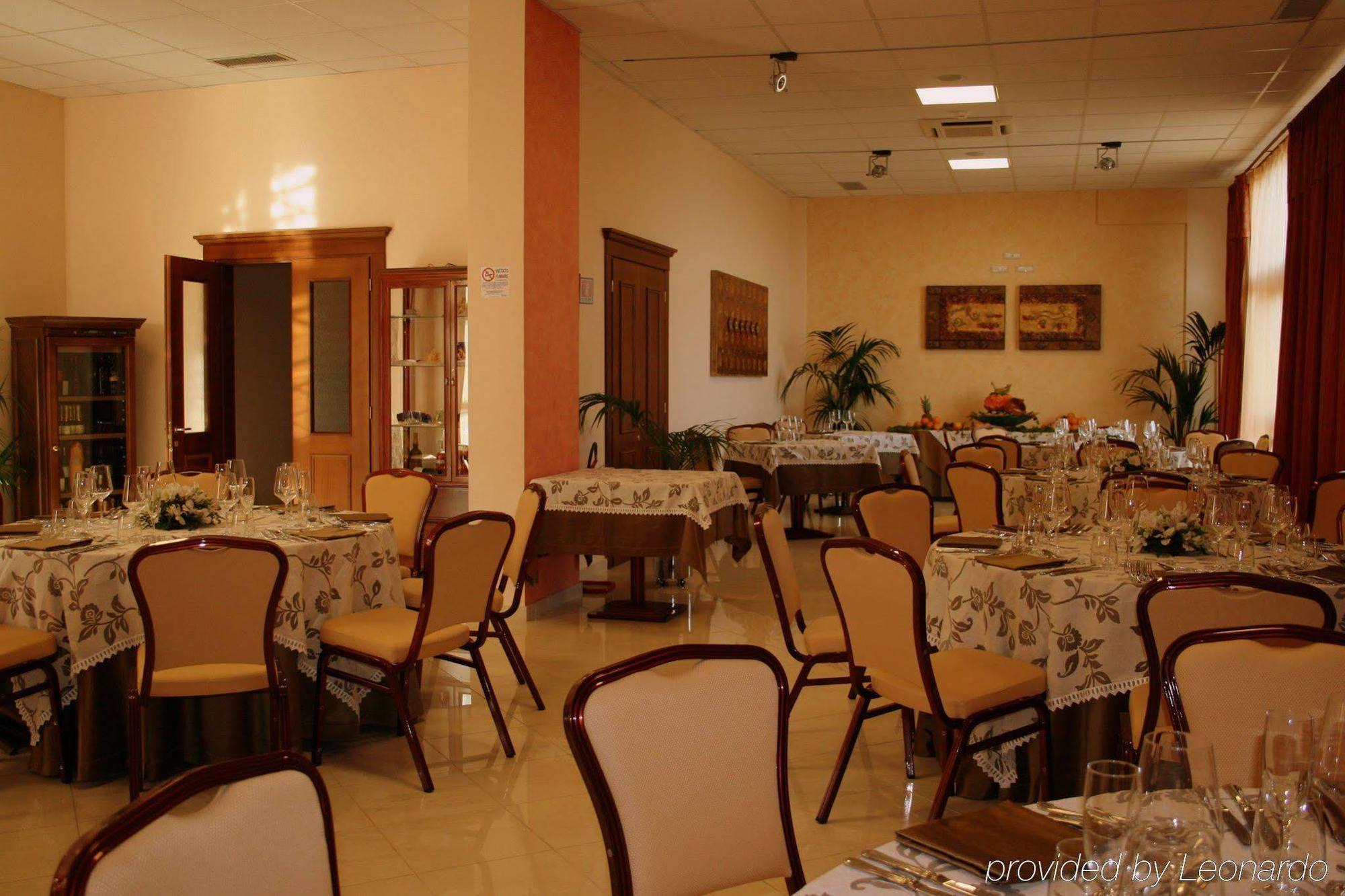 Hotel Villa Mokarta Salemi Ανέσεις φωτογραφία